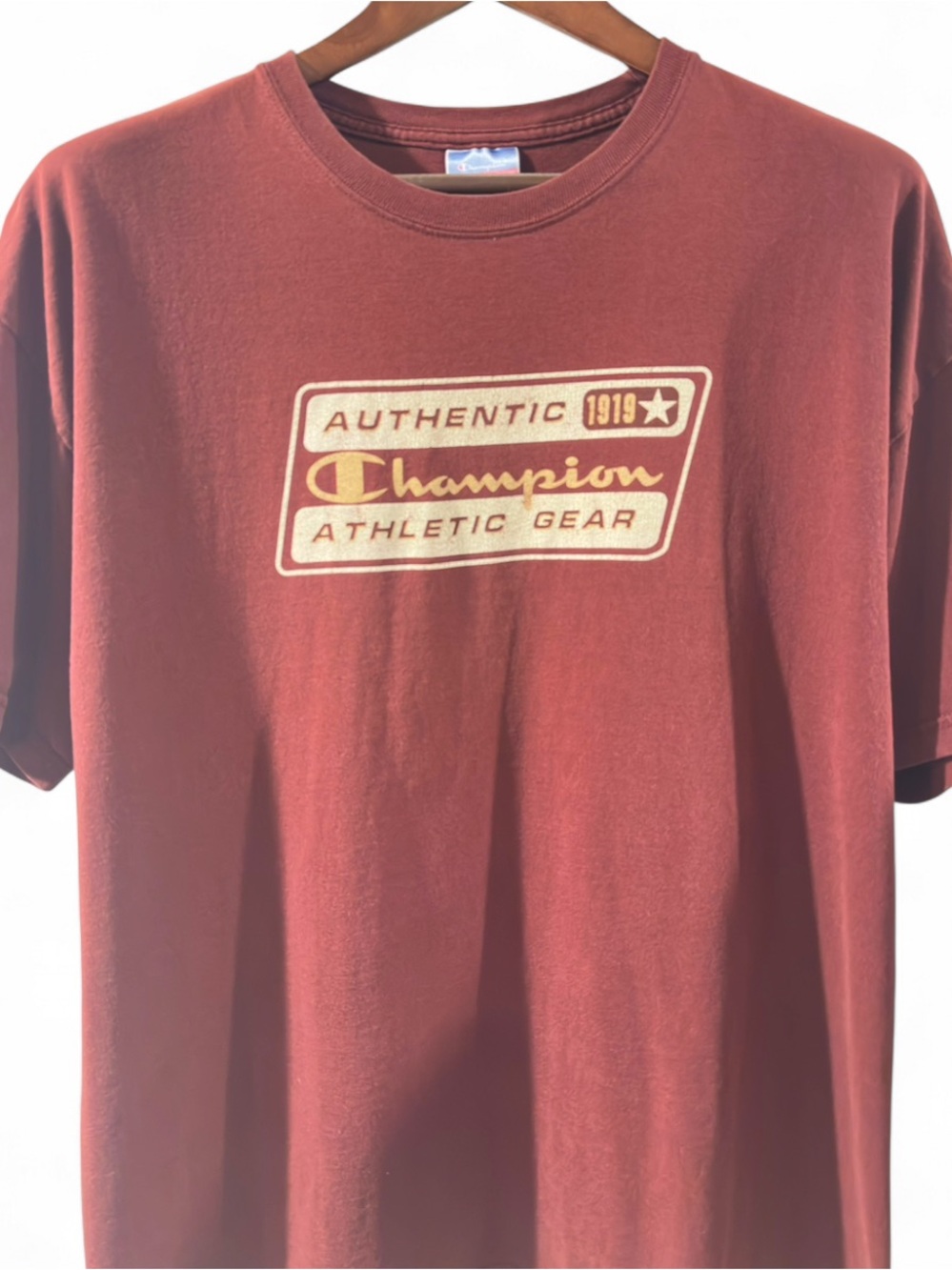 VTG Y2K Champion Burgundy Graphic T-Shirt Size Men’s XL - Picture 2 of 6